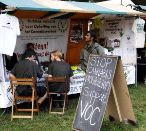 De VOC-stand op Reggae Sundance 2014. Foto: Derrick Bergman, Gonzo Media