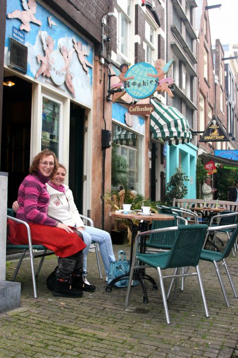 Coffeeshops horen bij Amsterdam (en Nederland) en hebben in 40 jaar hun plekje in cannabisland verdiend