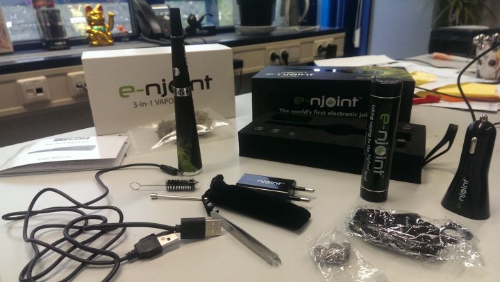 Een ongelooflijk compleet pakket deze E-njoint vaporizer...