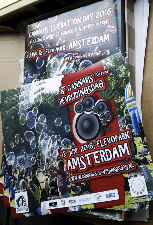 Eerste_posters_Cannabis_Bevrijdingsdag_2016_foto_db_3793