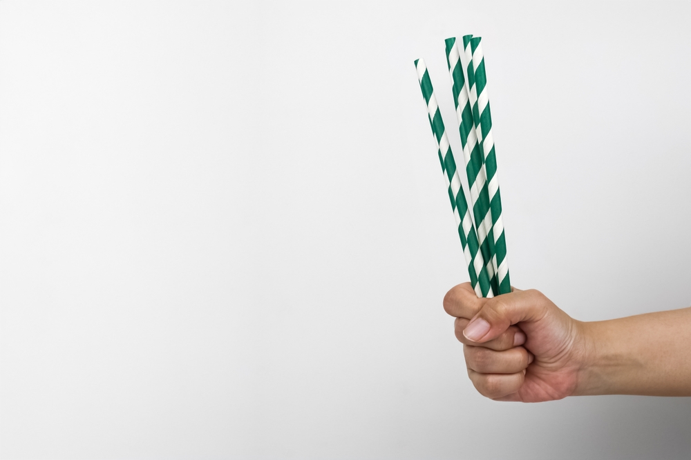 De Nectar Collector lijkt op een rietje en wordt ook wel 'dab straw' genoemd