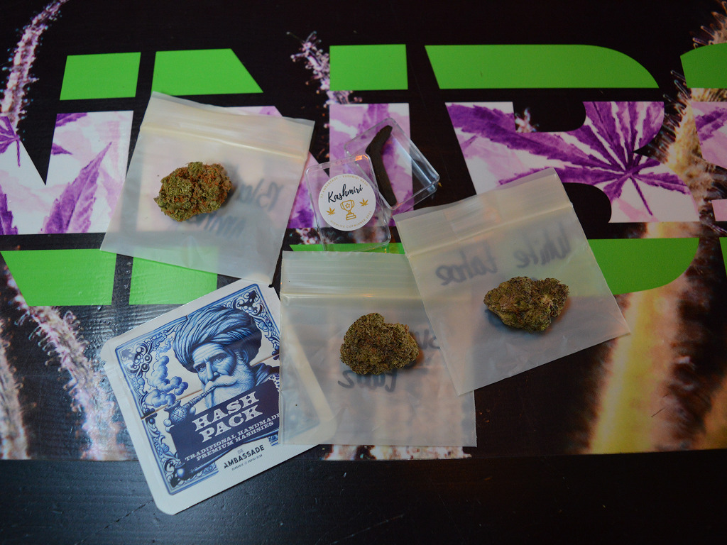 Kasjmiri-Rode-Libanon-Black-Amnesia-Sugar-Tabz-White-Tahoe-Cookies