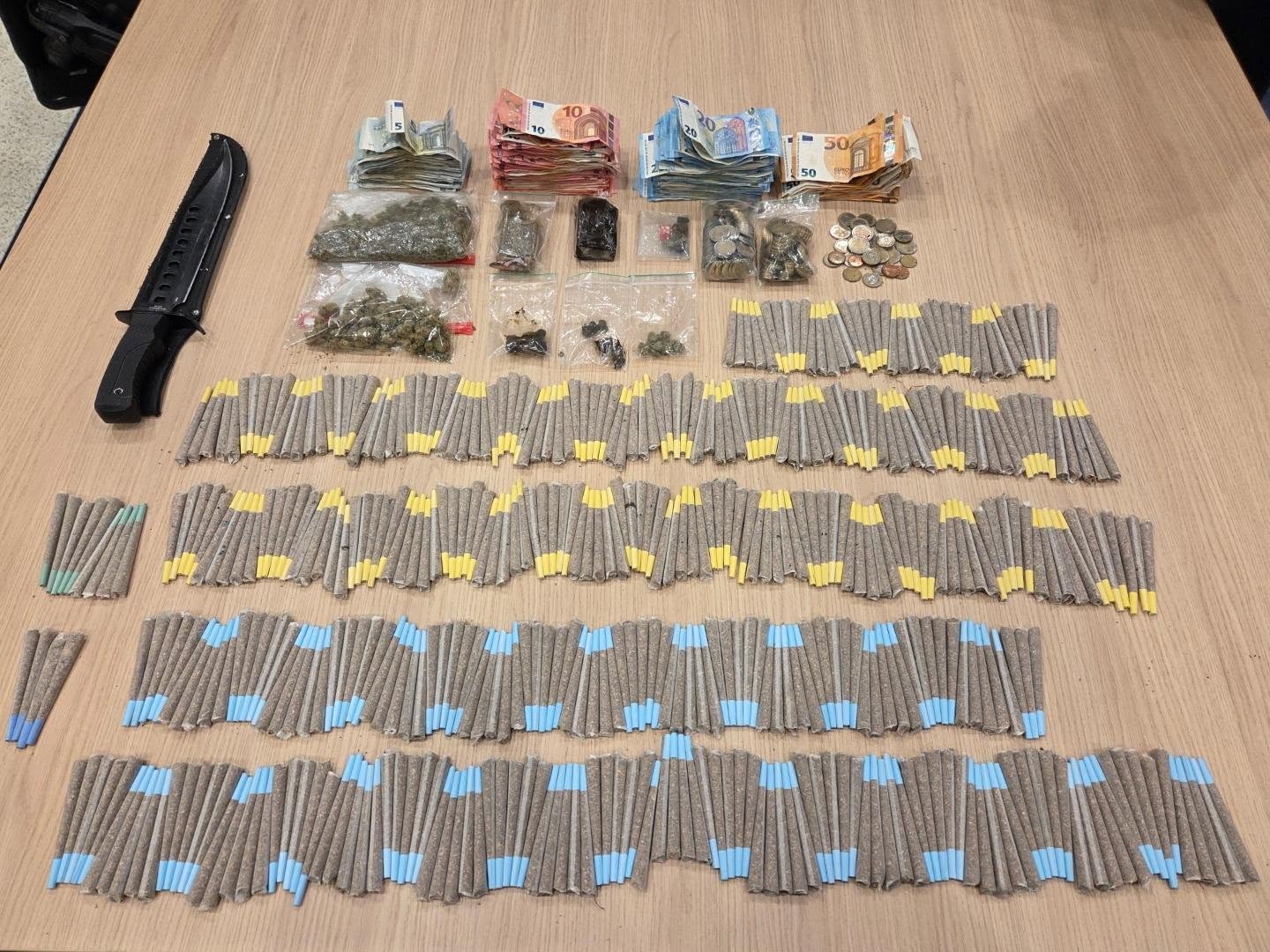 Hellboy in Helmond verspeelt zijn fraaie joint stash aan politie